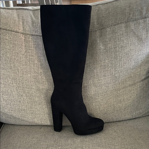 Jessica Simpson Black Heeled Boots - Picture 4 of 4